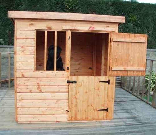 Wooden deluxe dog - deluxe,